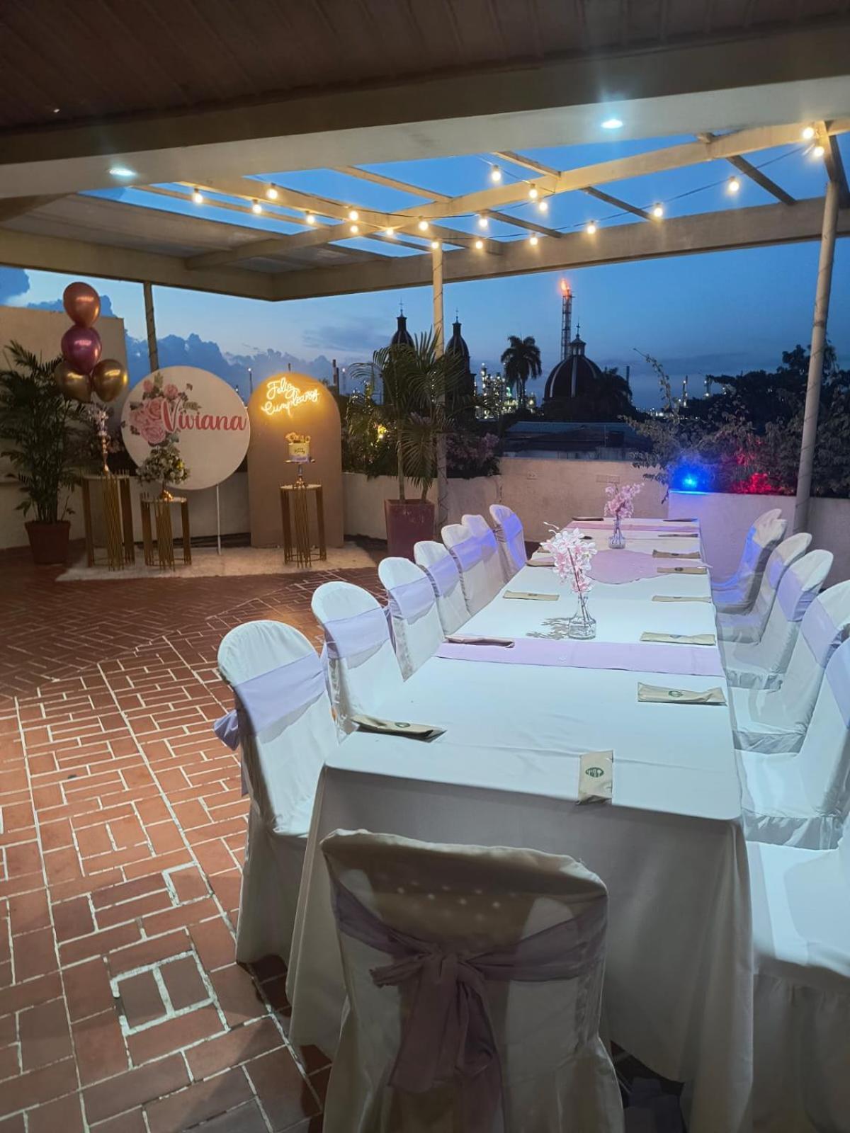 Hotel San Carlos Barrancabermeja Bagian luar foto
