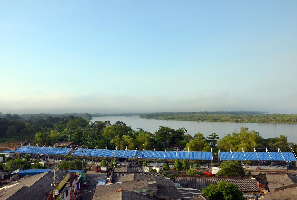 Hotel San Carlos Barrancabermeja Bagian luar foto