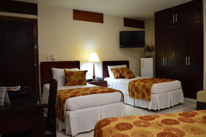 Hotel San Carlos Barrancabermeja Bagian luar foto